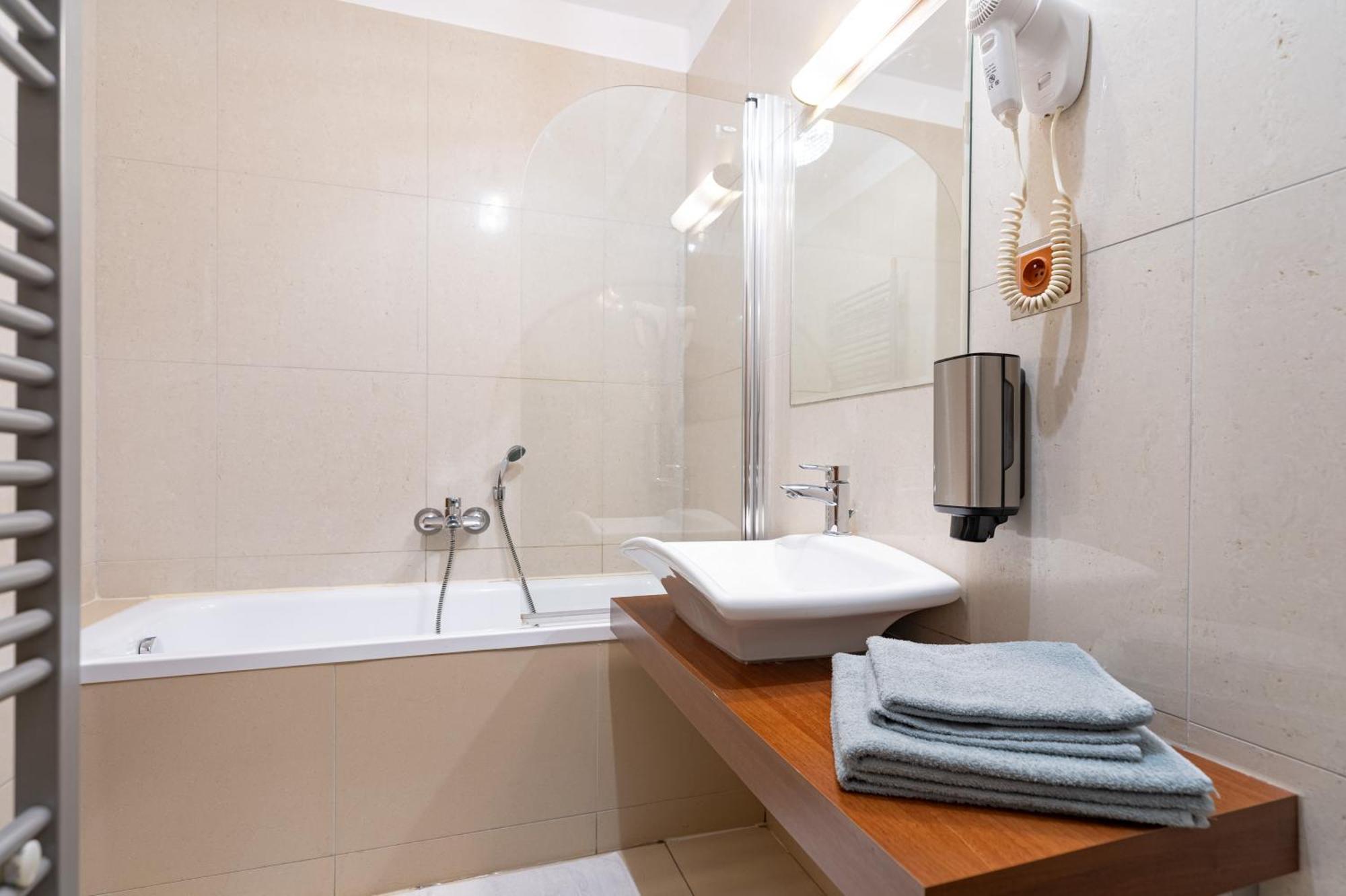 Family & Friends Apartment Велка Ломница Екстериор снимка